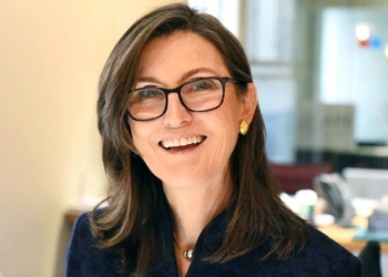 Ark Invest CEO’su Cathie Wood, Bitcoin’in 2030’a Kadar 1 Milyon Doları Aşabileceğini Öngörüyor