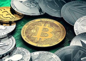 Bitcoin Konsolidasyonu Devam Ediyor, XRP Yükseldi