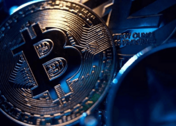 Son 24 saatte, Bitcoin (BTC) fiyatı 17 bin doların altına indi ve kritik destek seviyesi olan 16,5 bin dolara düştü. Son iki gündeki olaylar zinciri, kripto piyasasının büyük ölçüde çökmesine neden oldu. Fed şahin görünümüyle ortaya çıktı ve devamında piyasa hissiyatını tekrar negatife çevirdi.