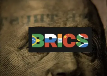 Eski Rusya Bakanı: BRICS Para Birimi 'Neredeyse Hazır, Euro ve Dolardan Daha Cazip Olacak'