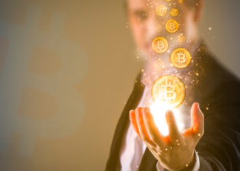 Bitcoin ETF’ler Rekor Girişlerle Rakiplerini Solladı