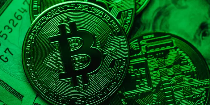 Bitcoin Bugün 52.000 Dolar ile Yeni Bir Zirveye Ulaştı